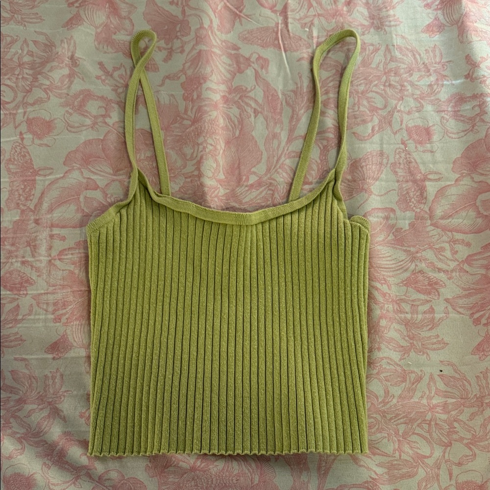 Green cropped tank top
